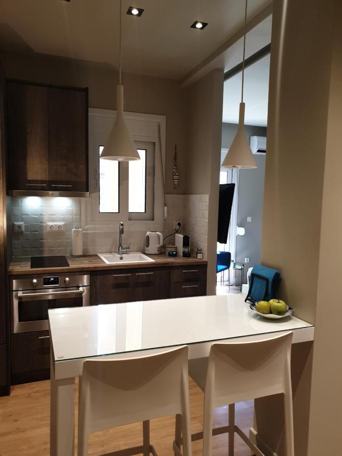 Renovated Studio With Roof Garden Access, 15 M Walk To Acropolis Apartment Athens Exterior photo