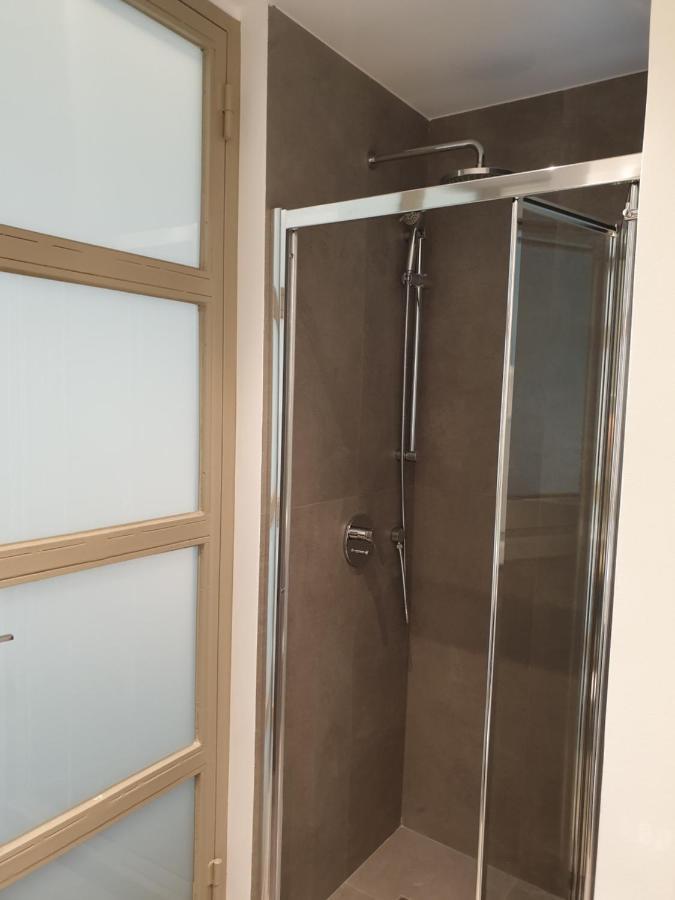 Renovated Studio With Roof Garden Access, 15 M Walk To Acropolis Apartment Athens Exterior photo