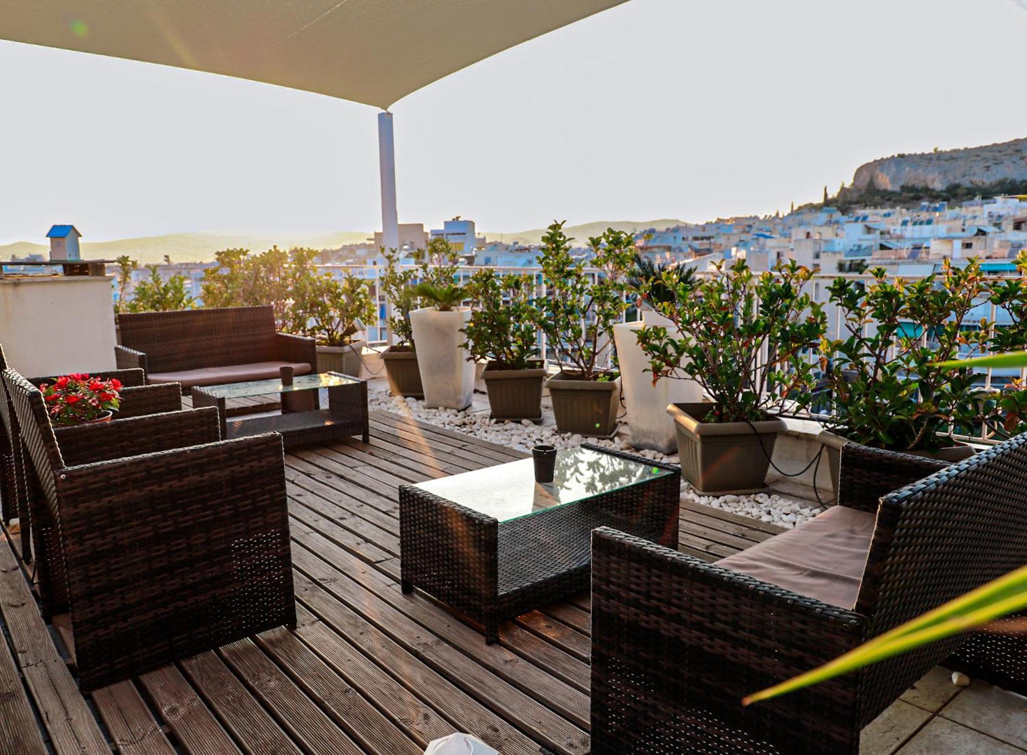 Renovated Studio With Roof Garden Access, 15 M Walk To Acropolis Apartment Athens Exterior photo